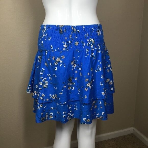 Topshop Shirred Tier Ditsy Mini Skirt (E15) - Picture 5 of 6